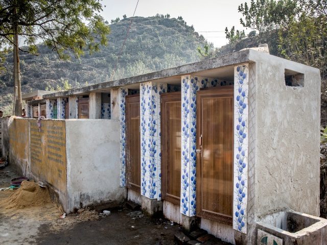 Projektpatenschaft Müllkinder Kalkutta Bhagar Liluah Toiletten